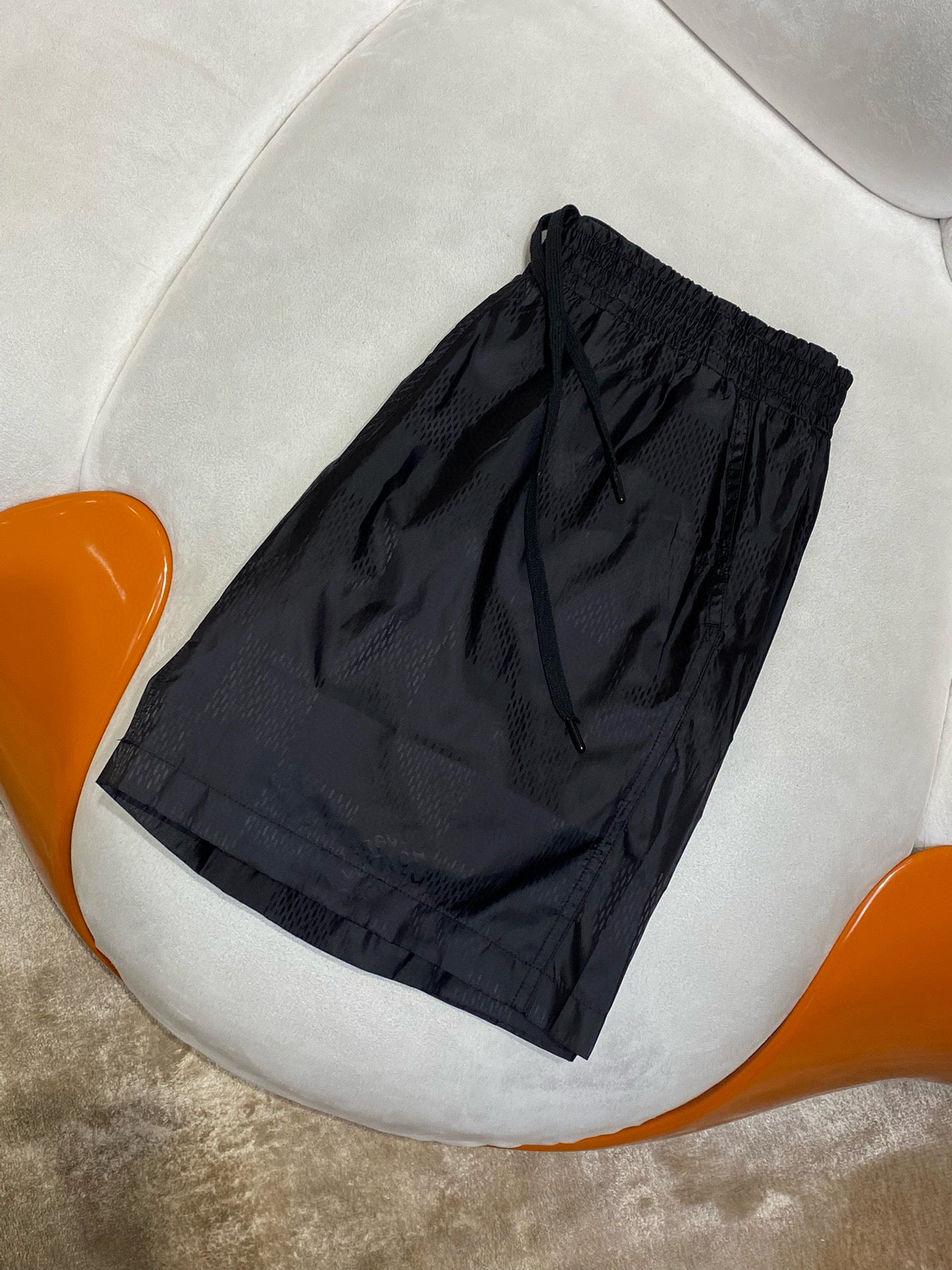 LOU SHORTS