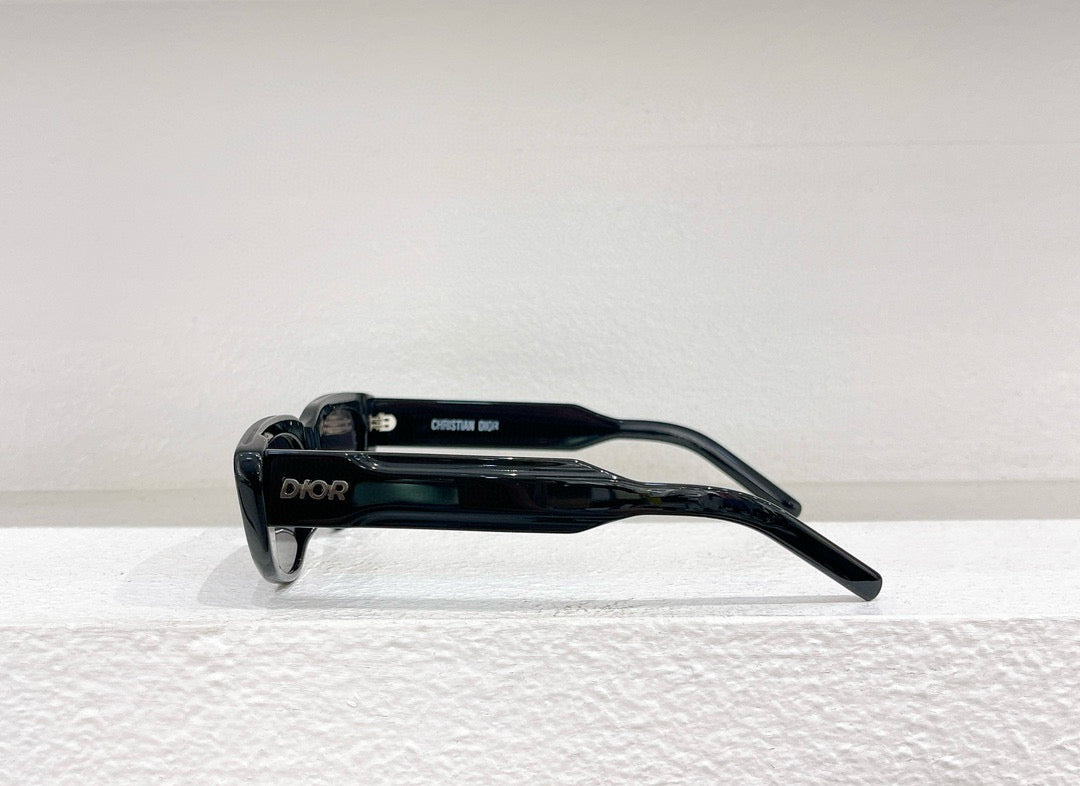 CD SUNGLASSES