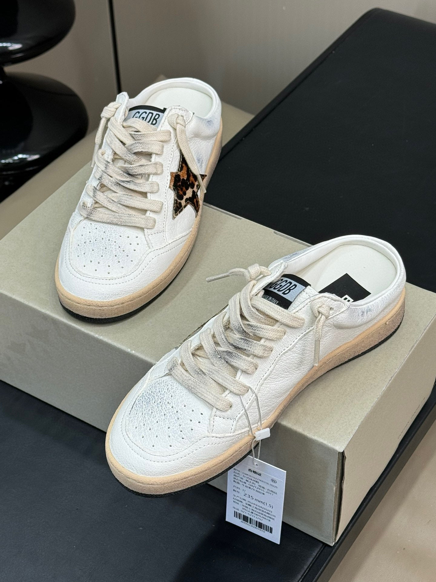GOLDEN G MULES