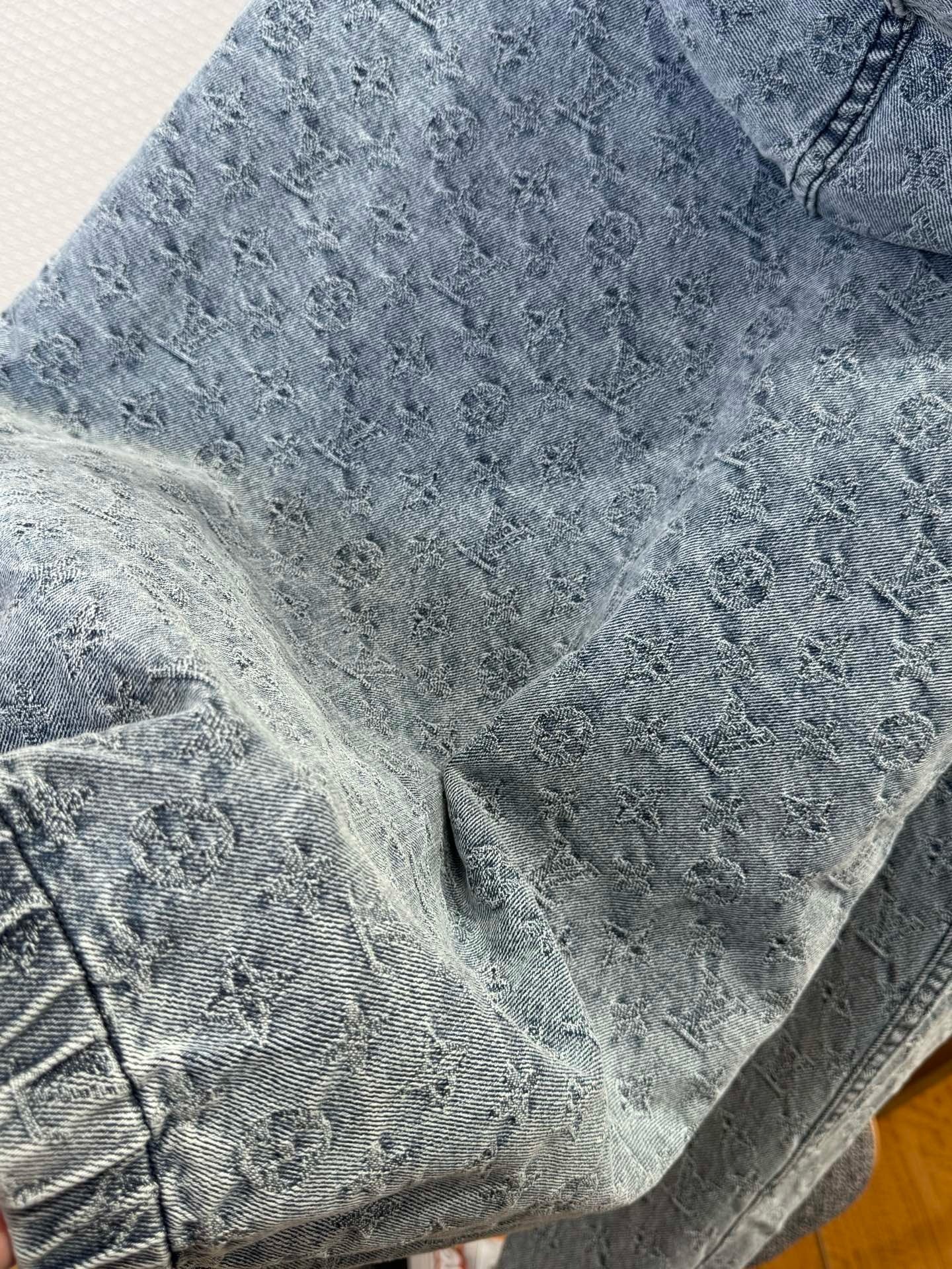 LOU DENIM JACKET