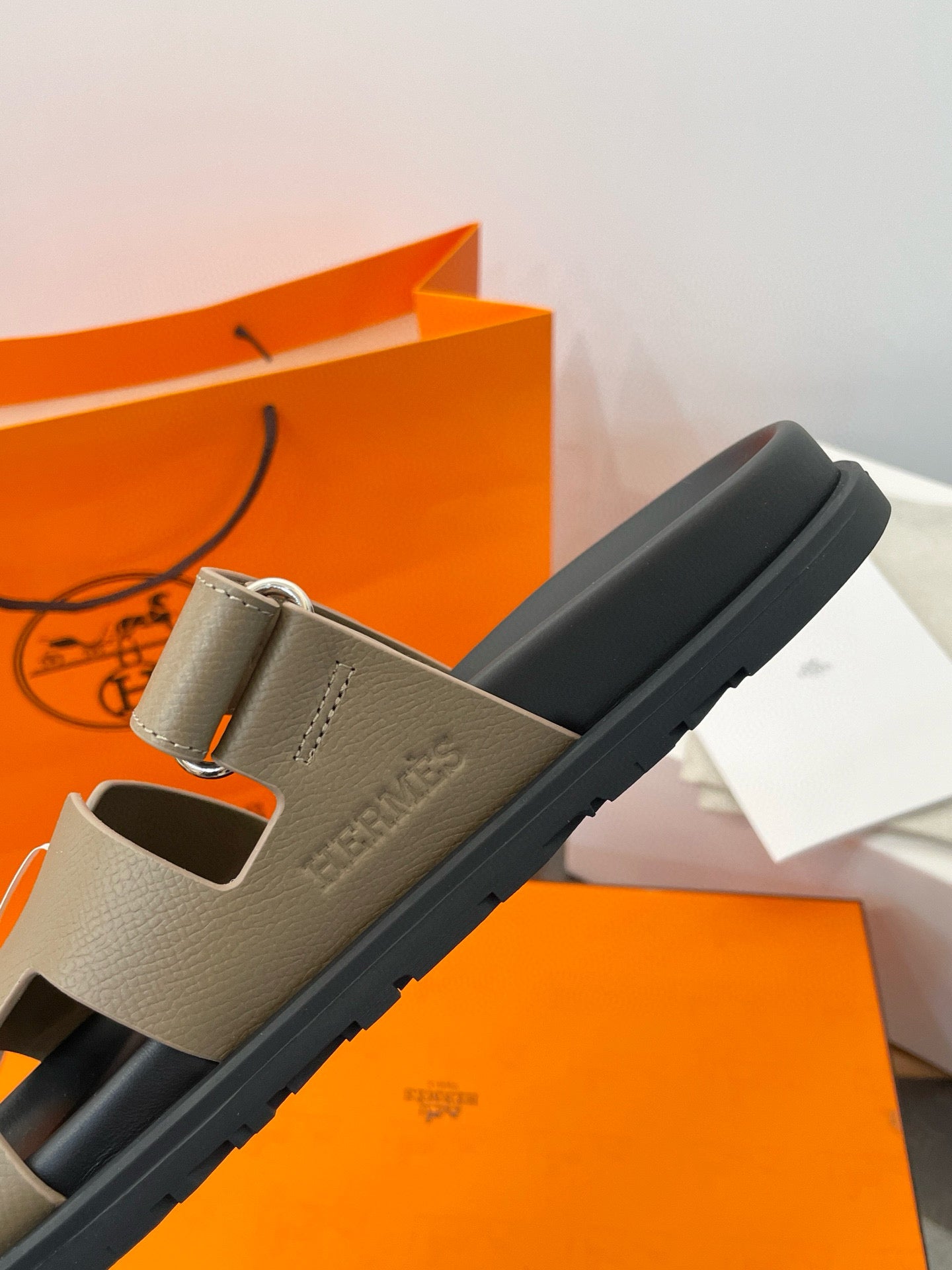 HERM CHYPRE SANDALS