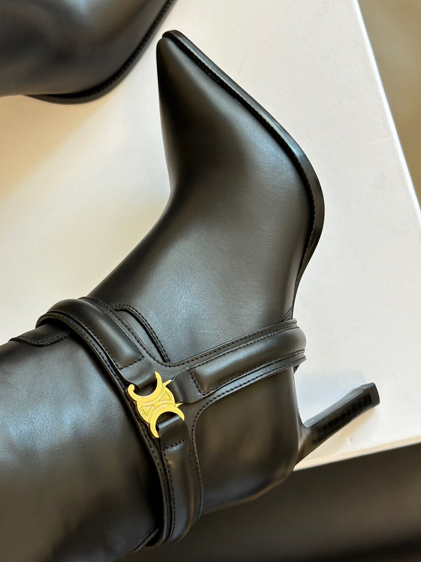 CEL BOOTS