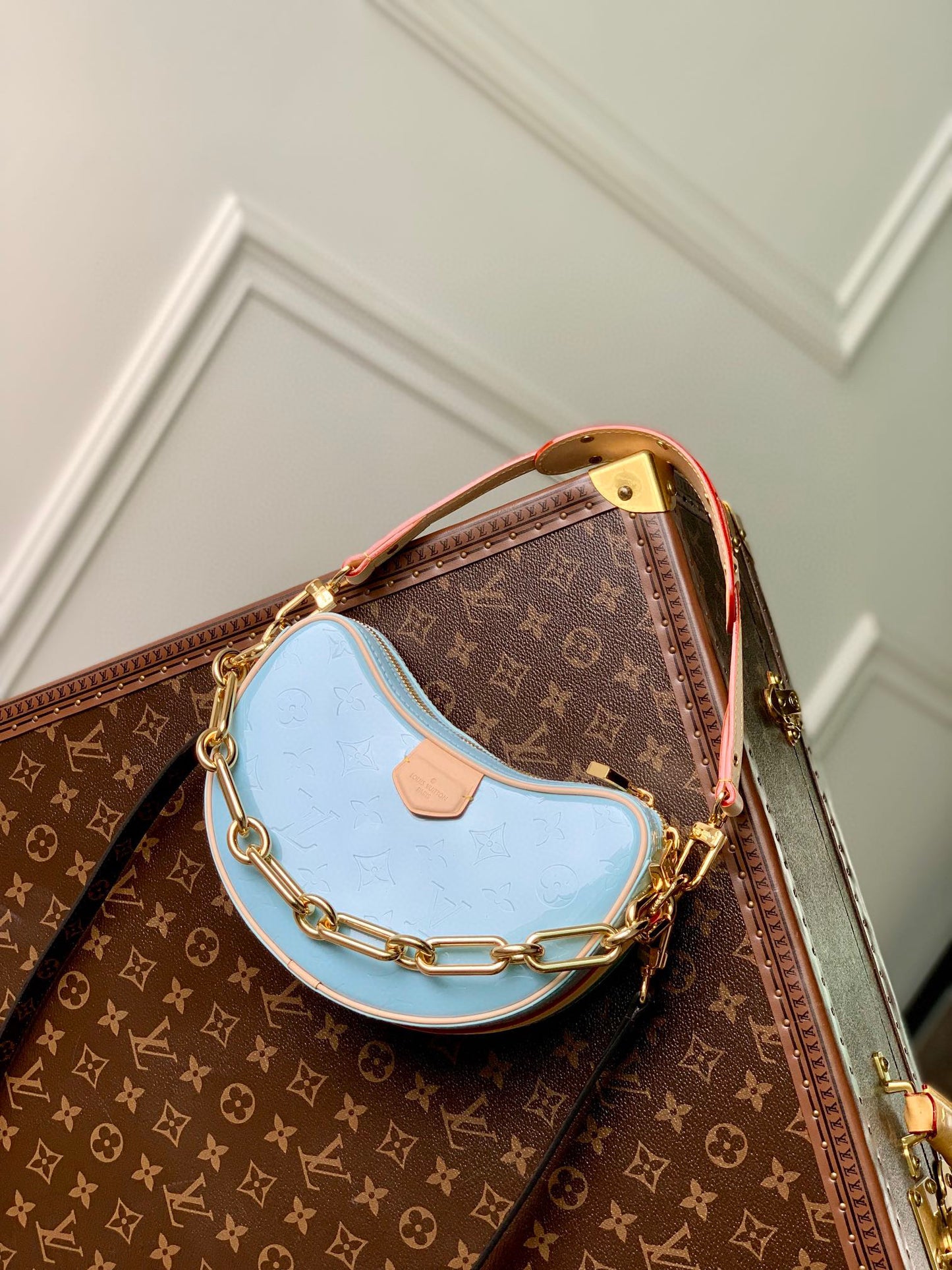 LOU CROISSANT PM BAG