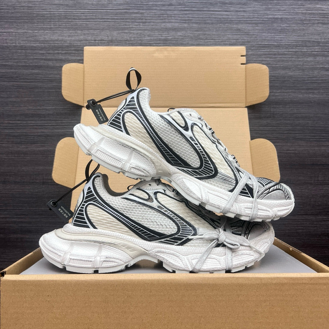 BAL 3XL TRAINERS