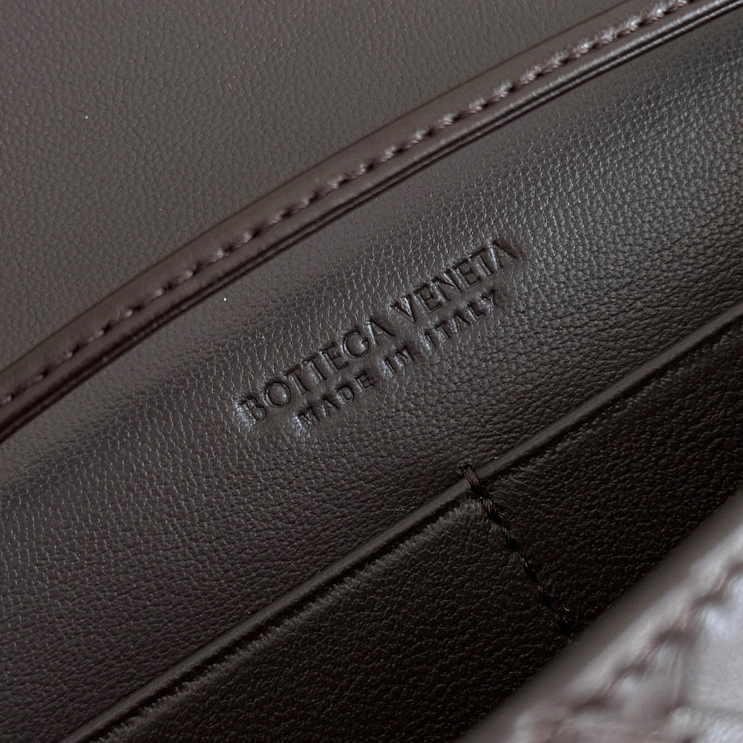 BOTT V ANDIAMO POUCH