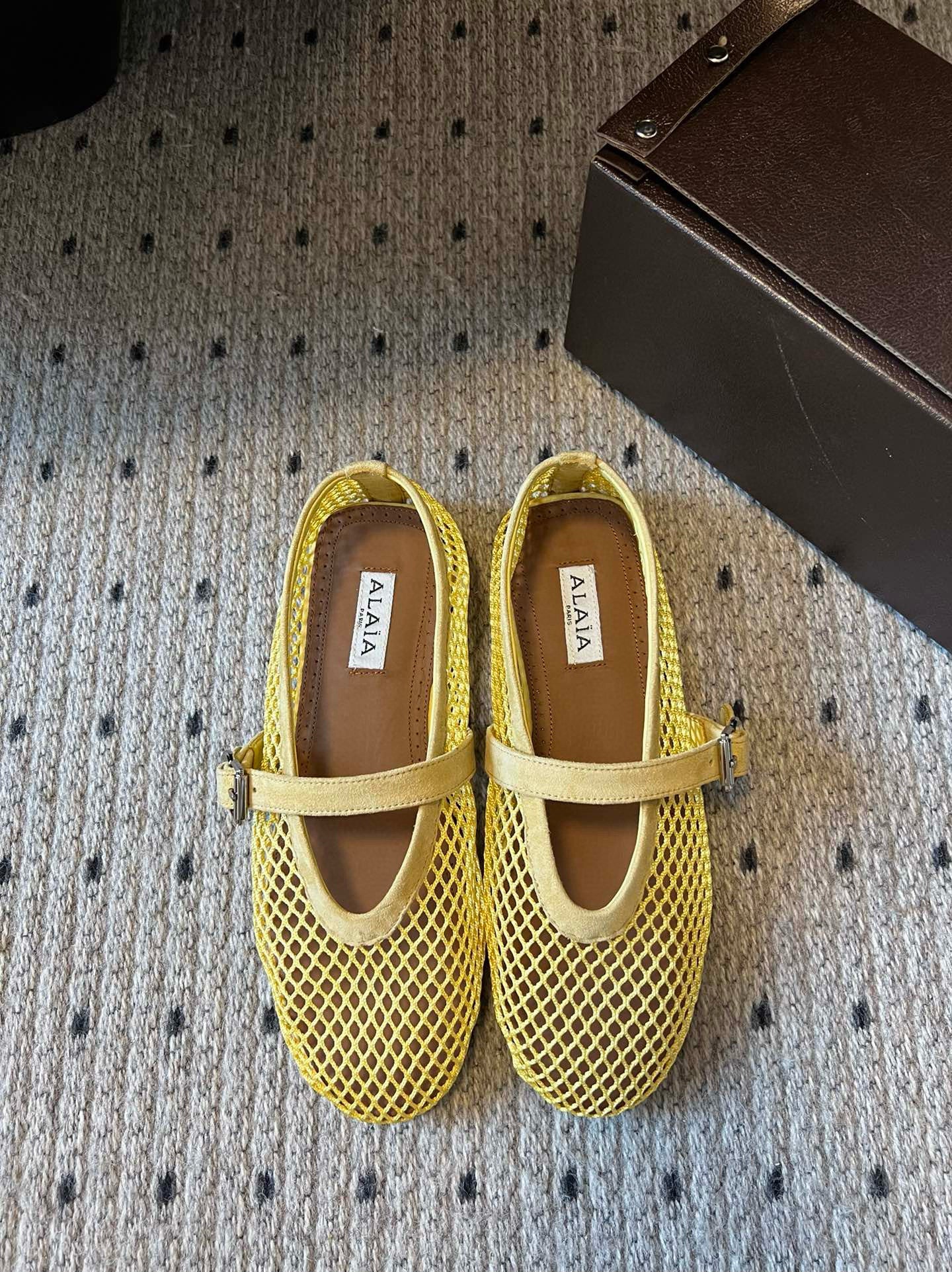 ALAIA BALLET FLATS