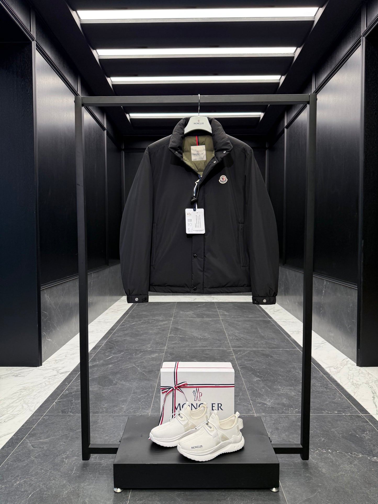 MONC EPINE JACKET