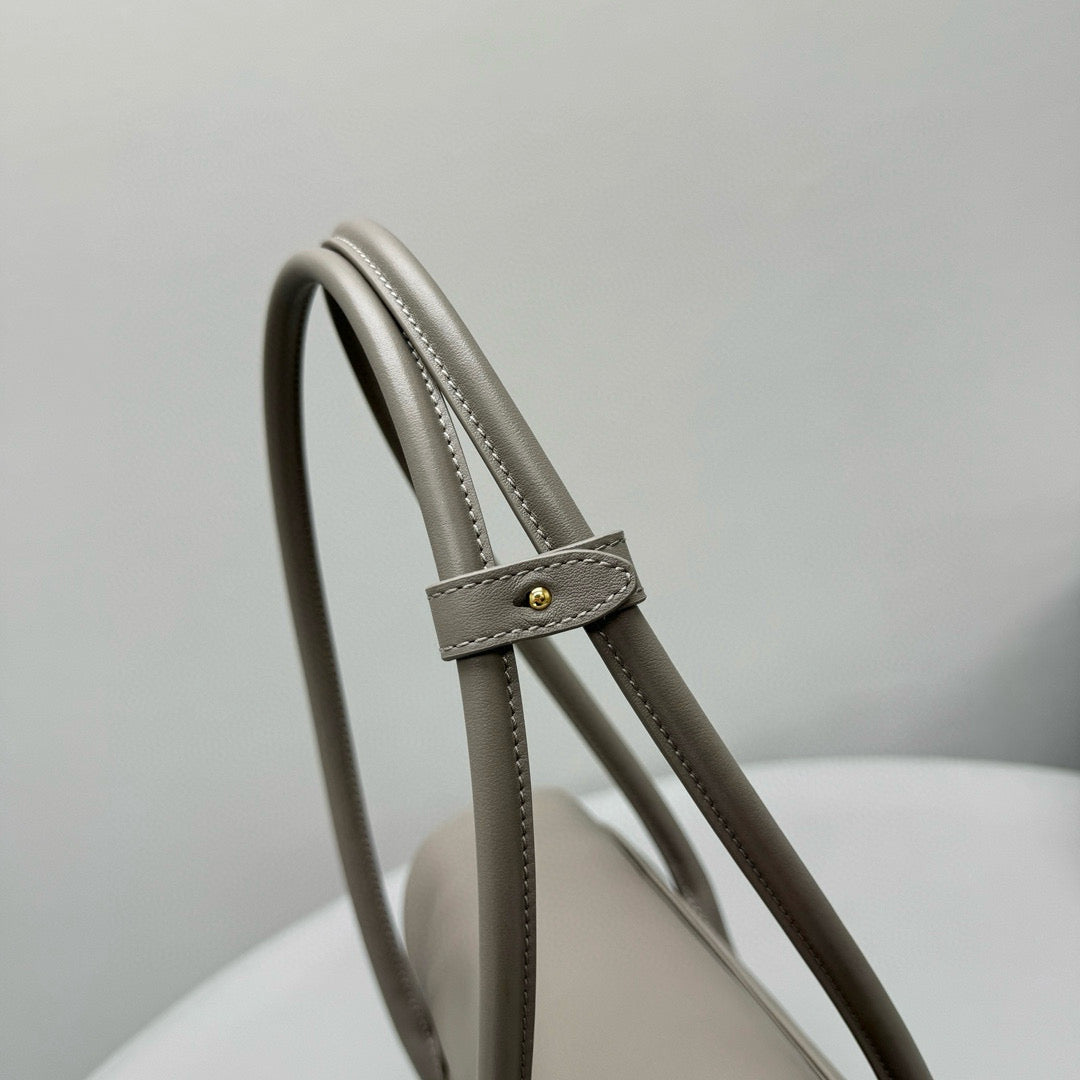 MIU M SHOULDER BAG