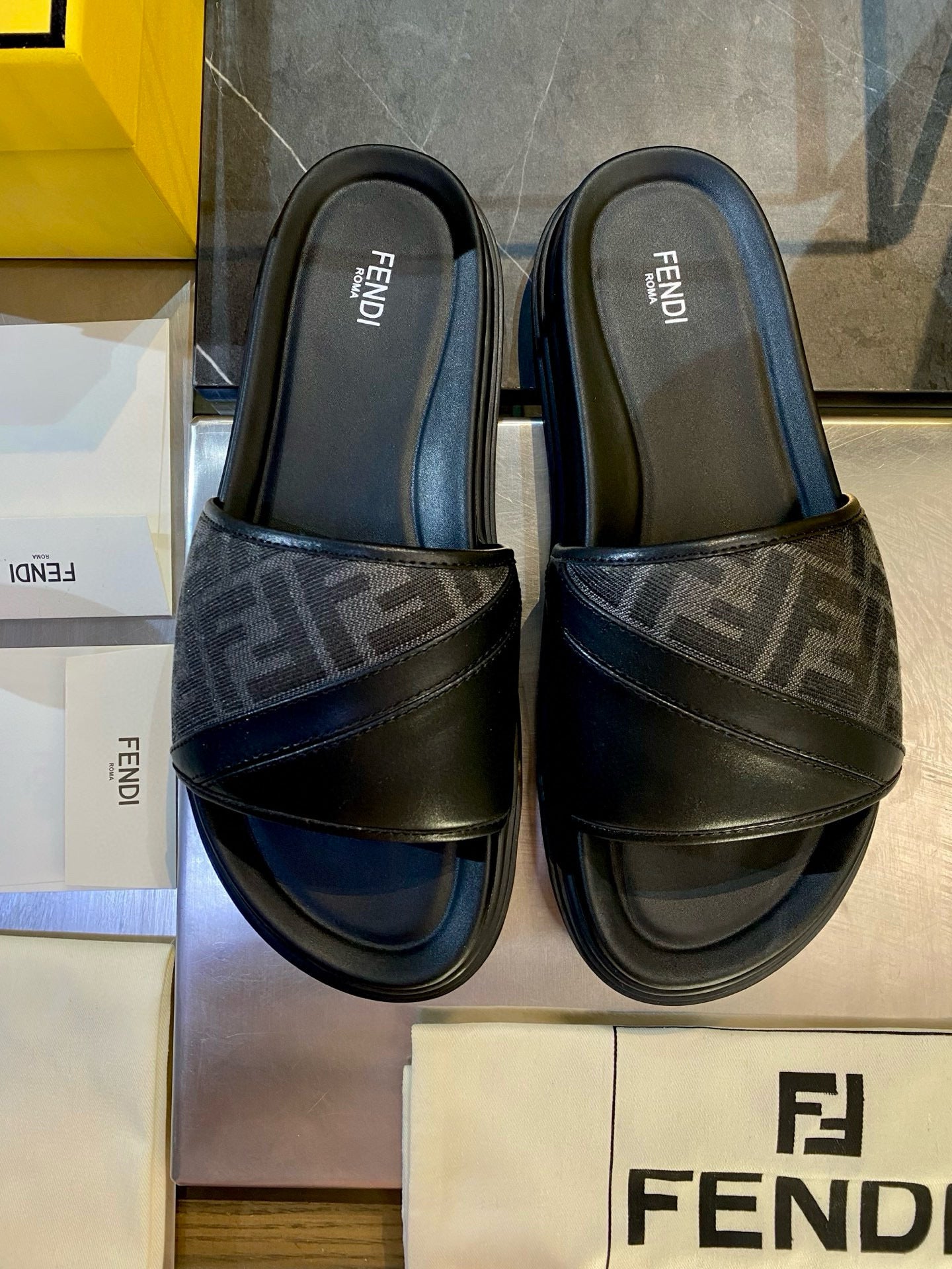 FEN SANDALS