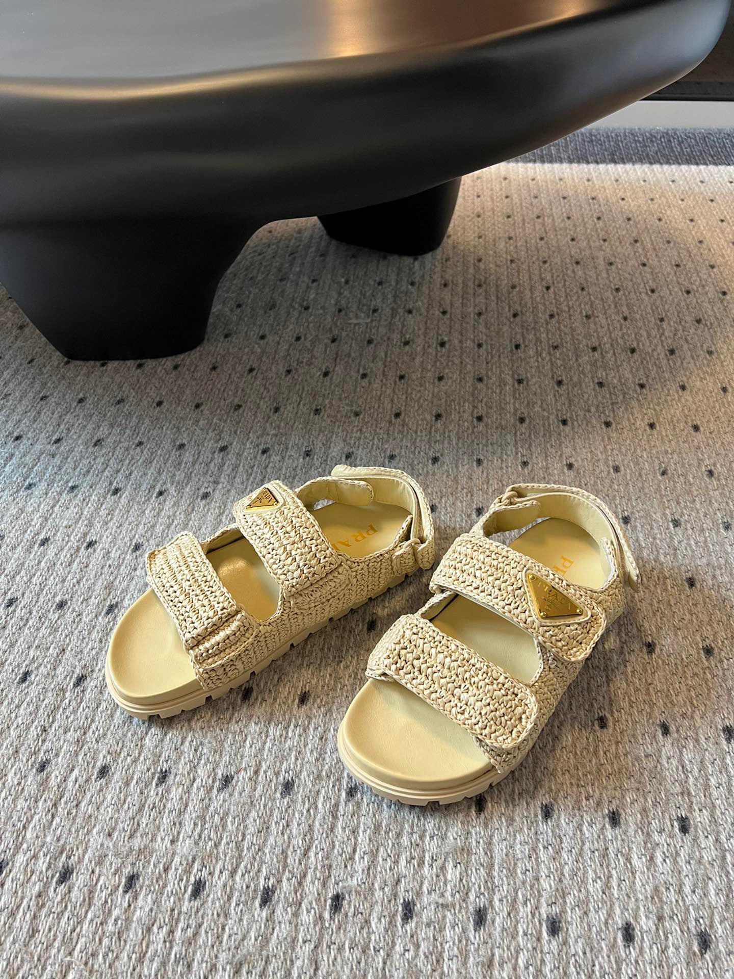 PD SANDALS