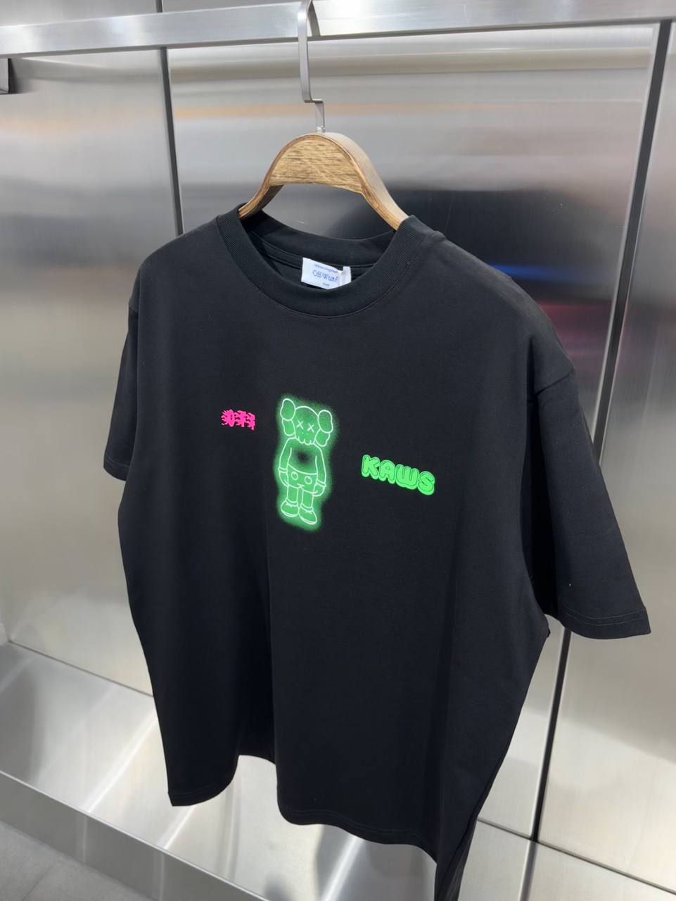 OFF W x KAWS T-SHIRT ND