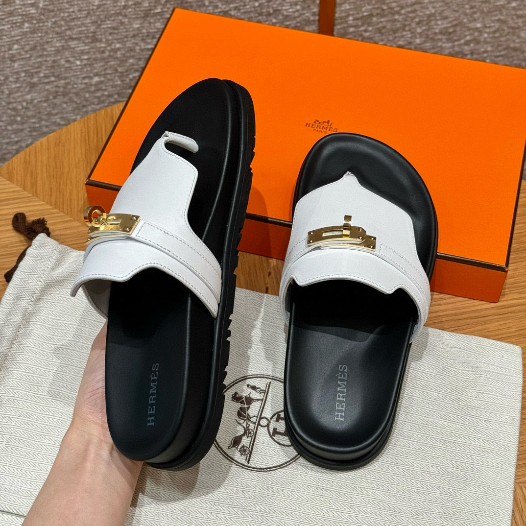 HERM EMPIRE SANDALS