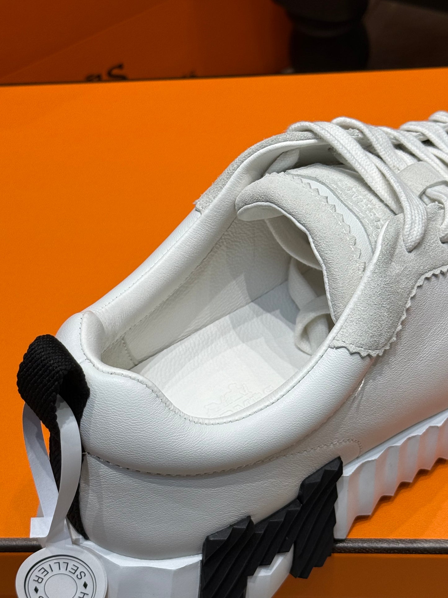 HERM BOUNCING SNEAKER