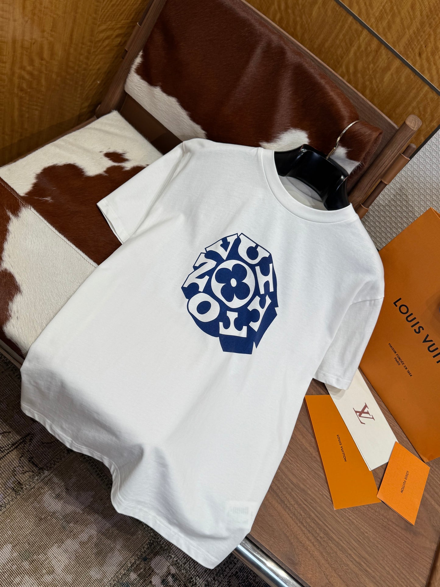LOU T-SHIRT