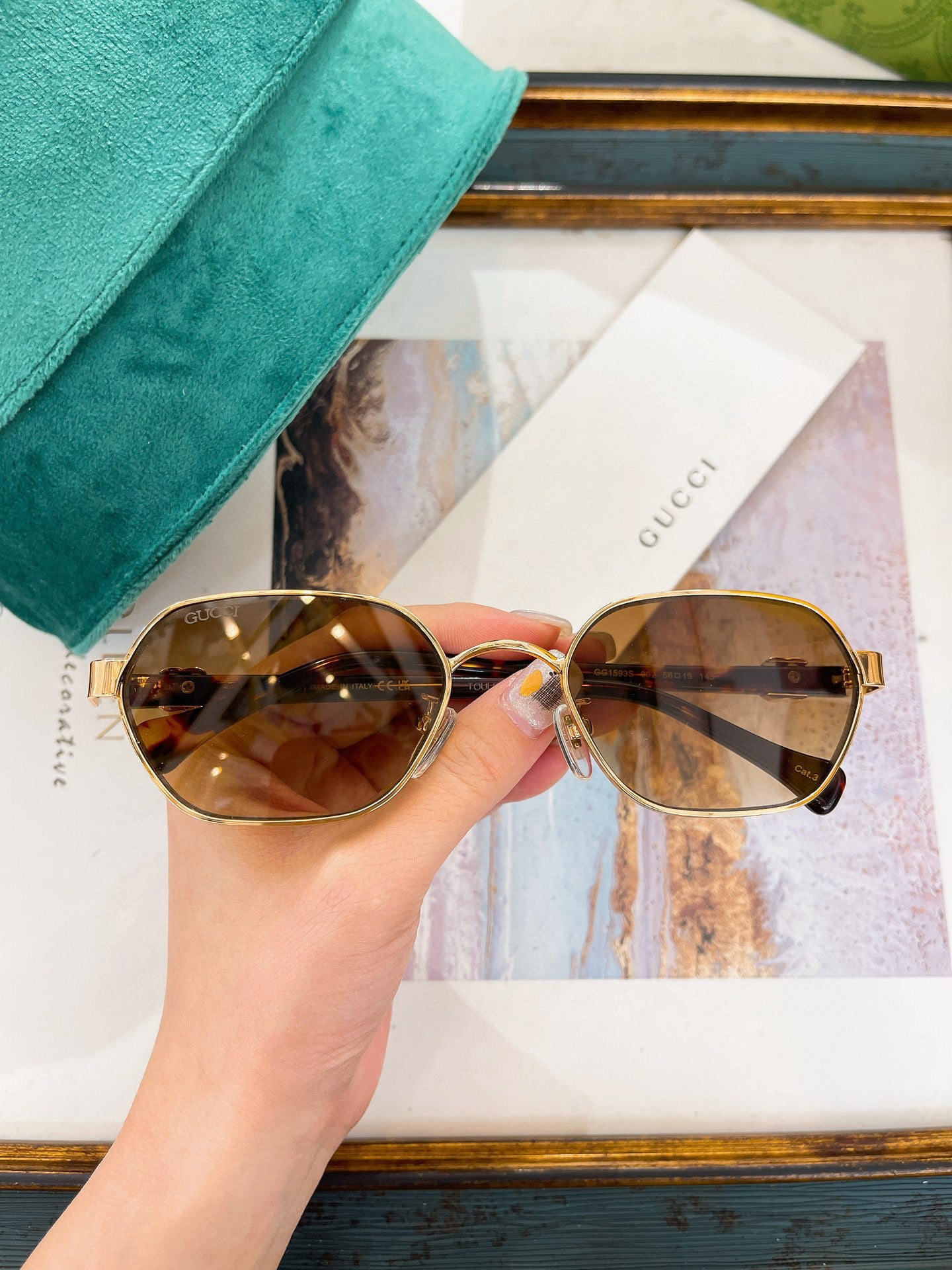 GG SUNGLASSES