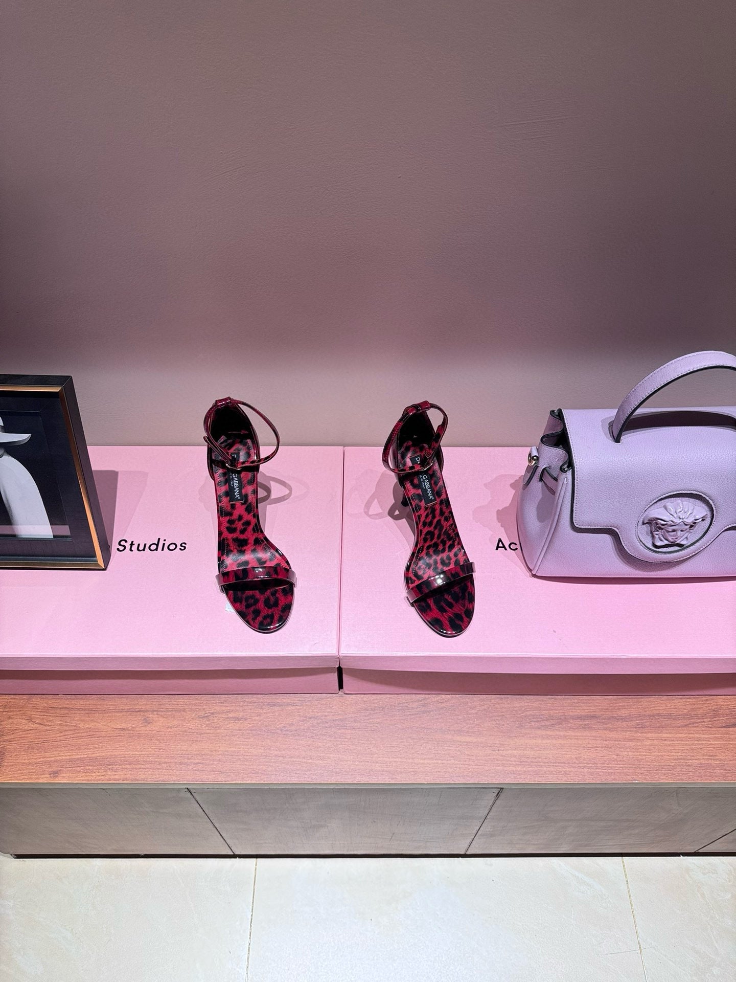 D&G HEELS