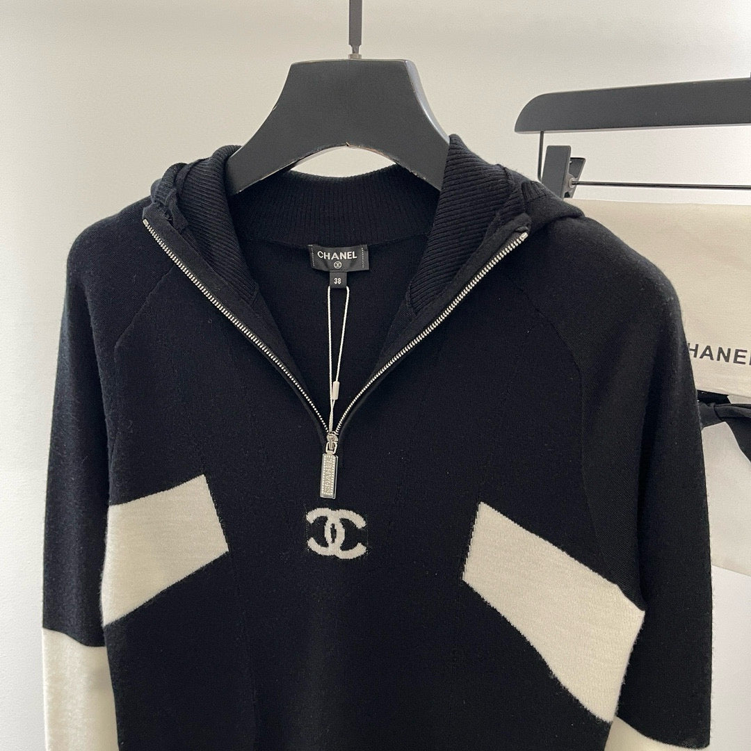 CC KNIT HOODIE