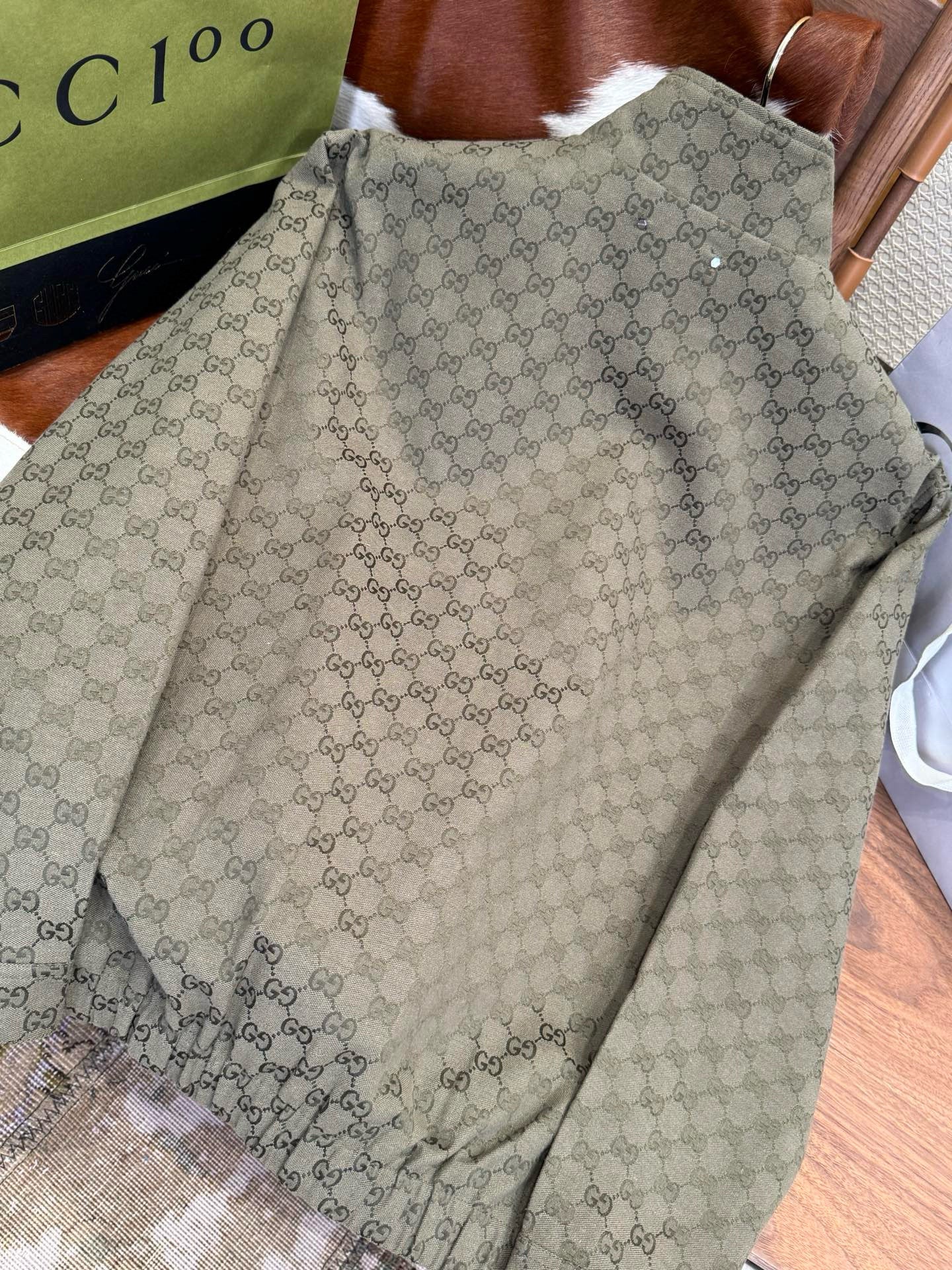 GG BOMBER JACKET