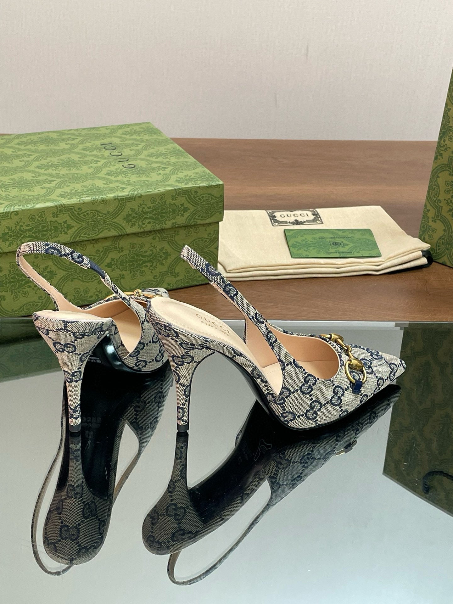 GG HEELS