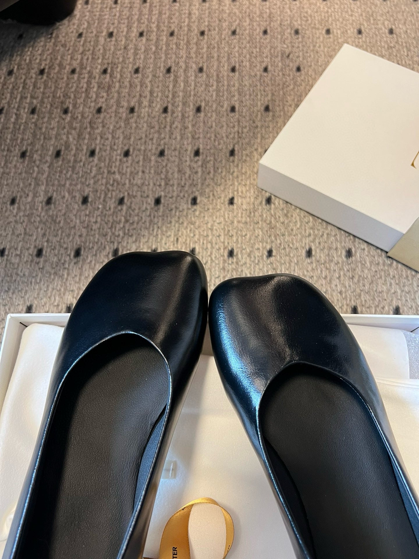 THE ROW BALLET FLATS