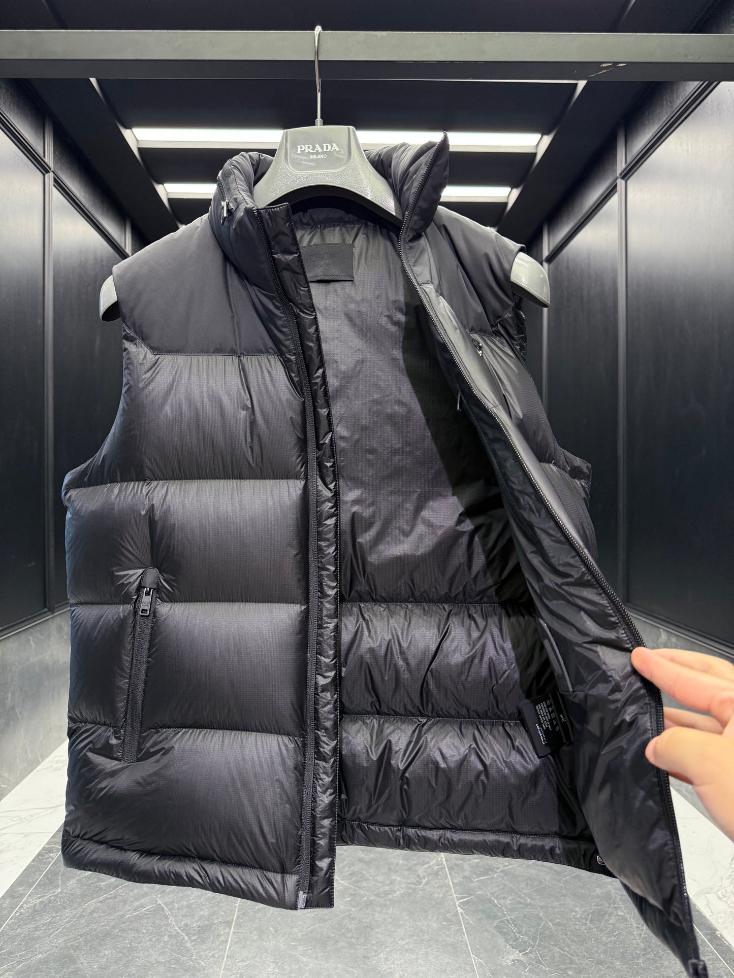 PD VEST