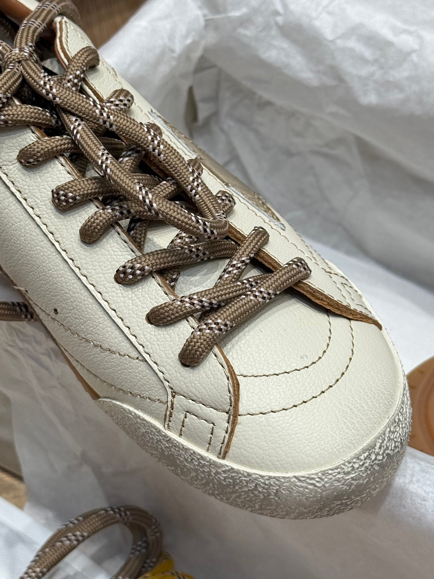 GOLDEN G TRAINERS