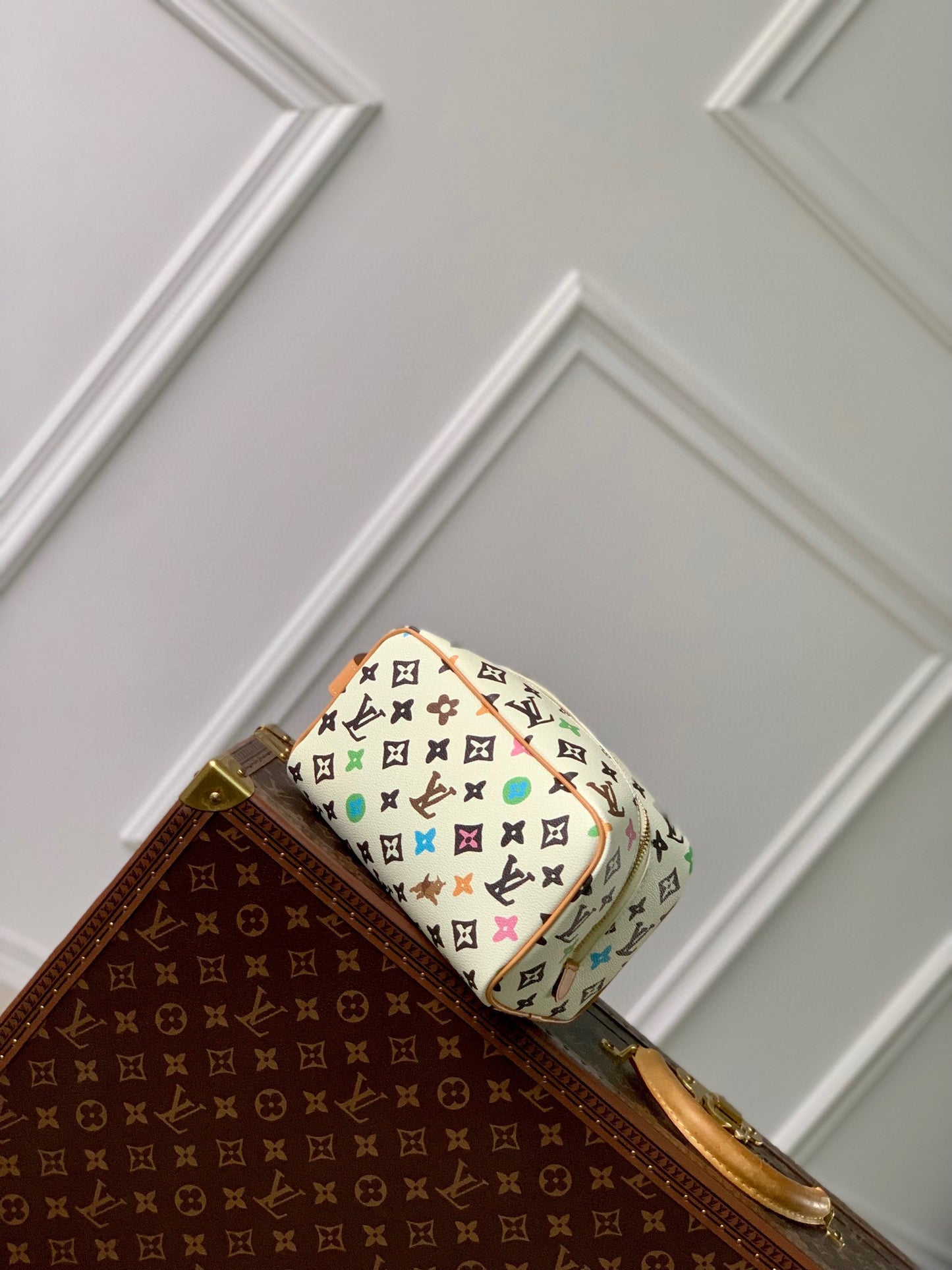 LOU LOCKER DOPP KIT