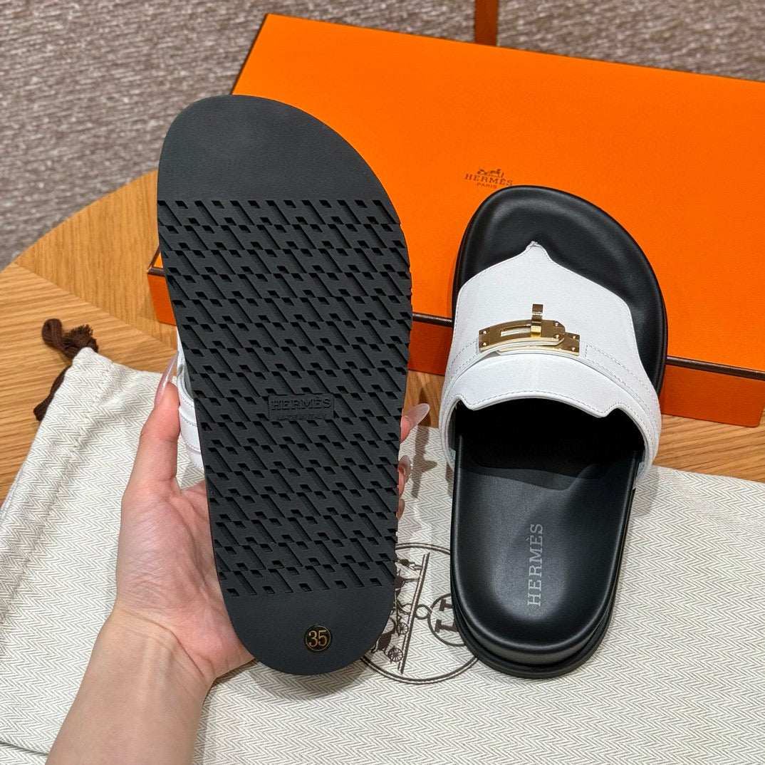 HERM EMPIRE SANDALS