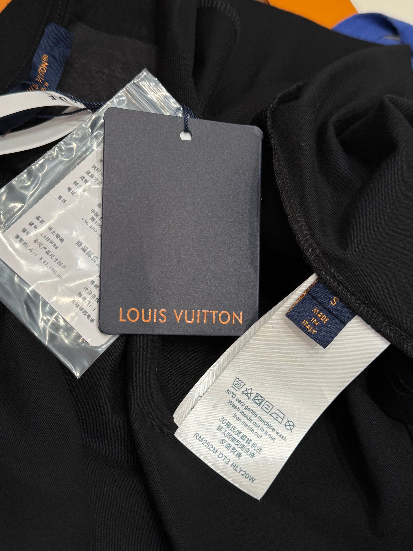 LOU T-SHIRT