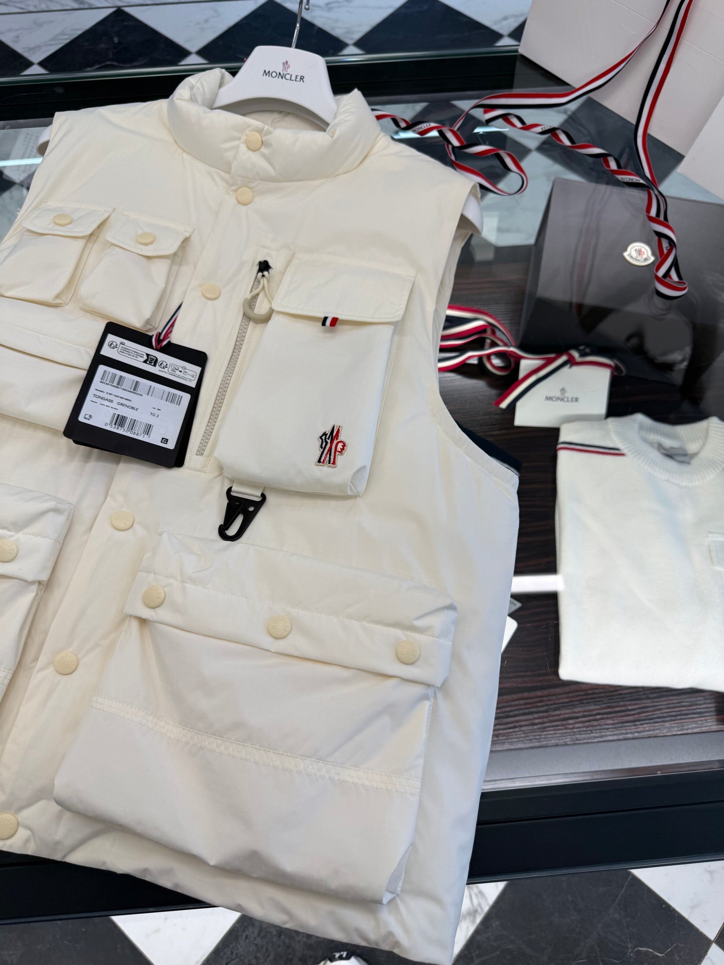 MONC TONGASS VEST
