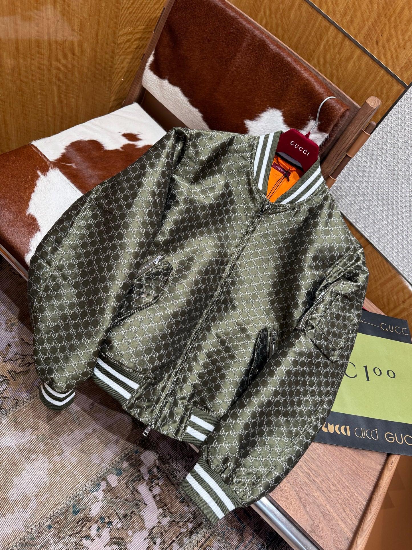 GG BOMBER JACKET