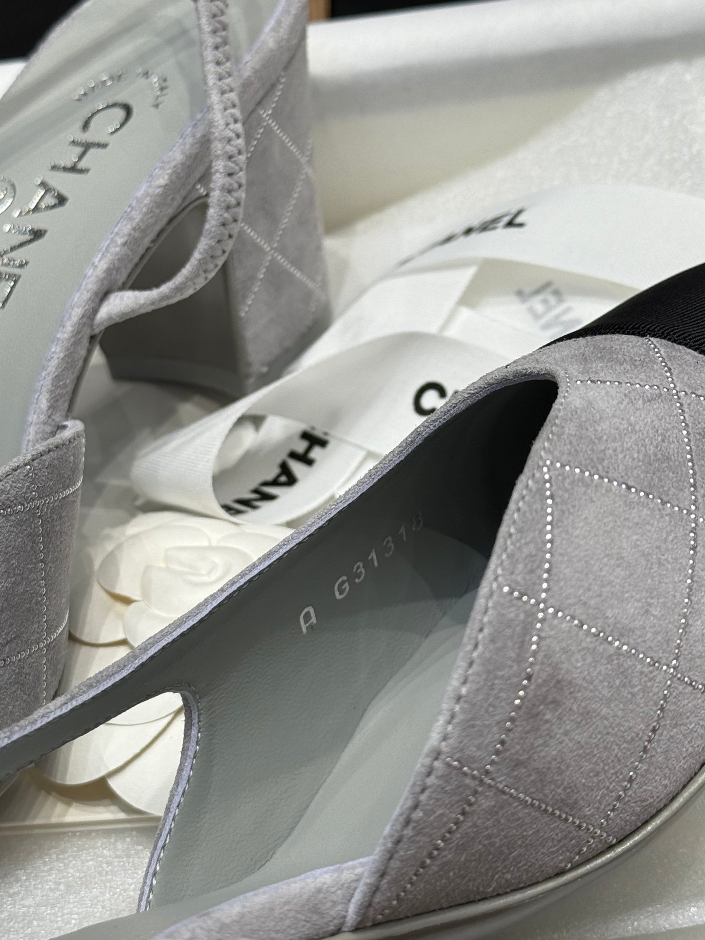 CC SLINGBACK PUMPS