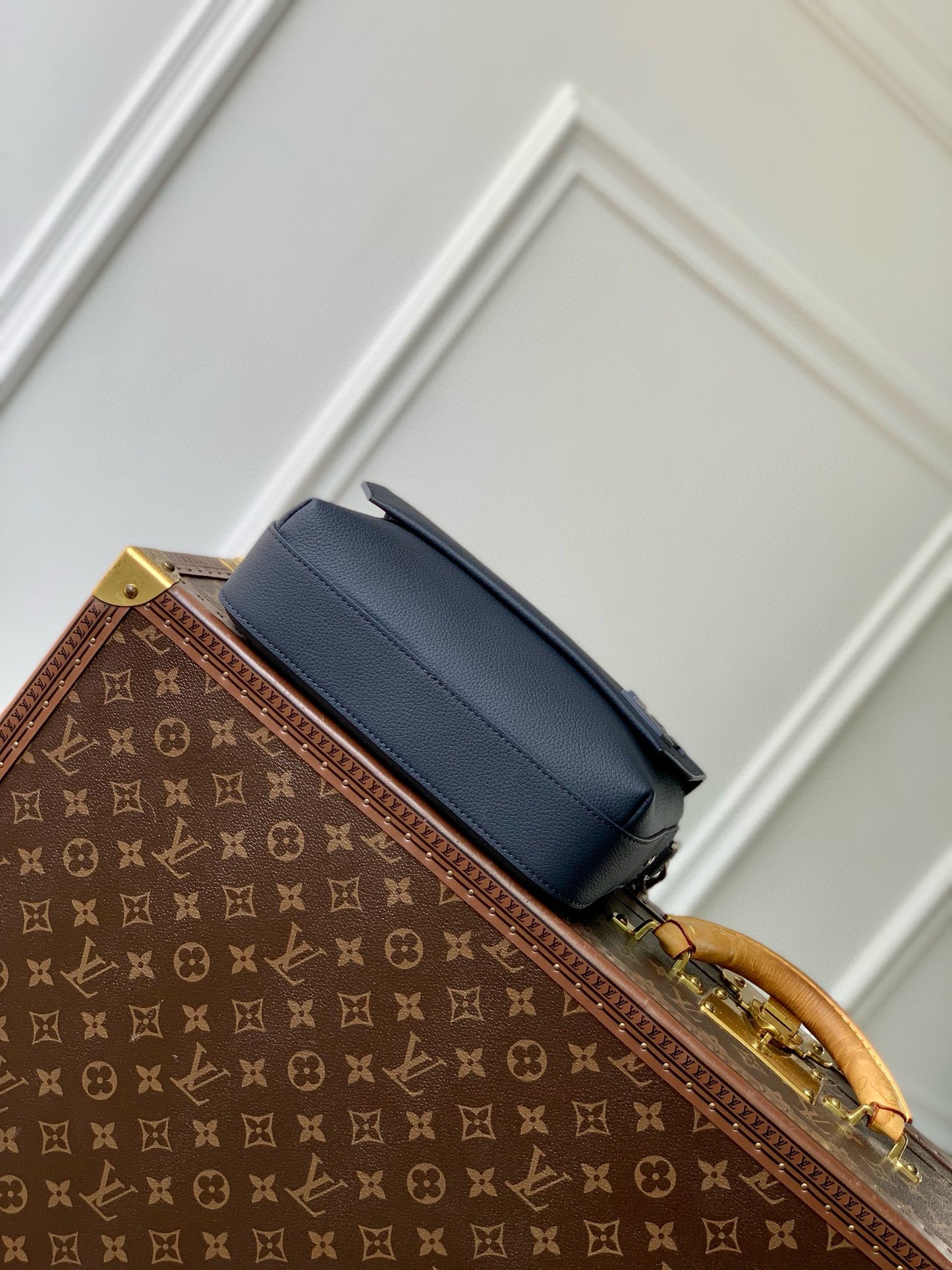 LOU FASTLINE MESSENGER BAG