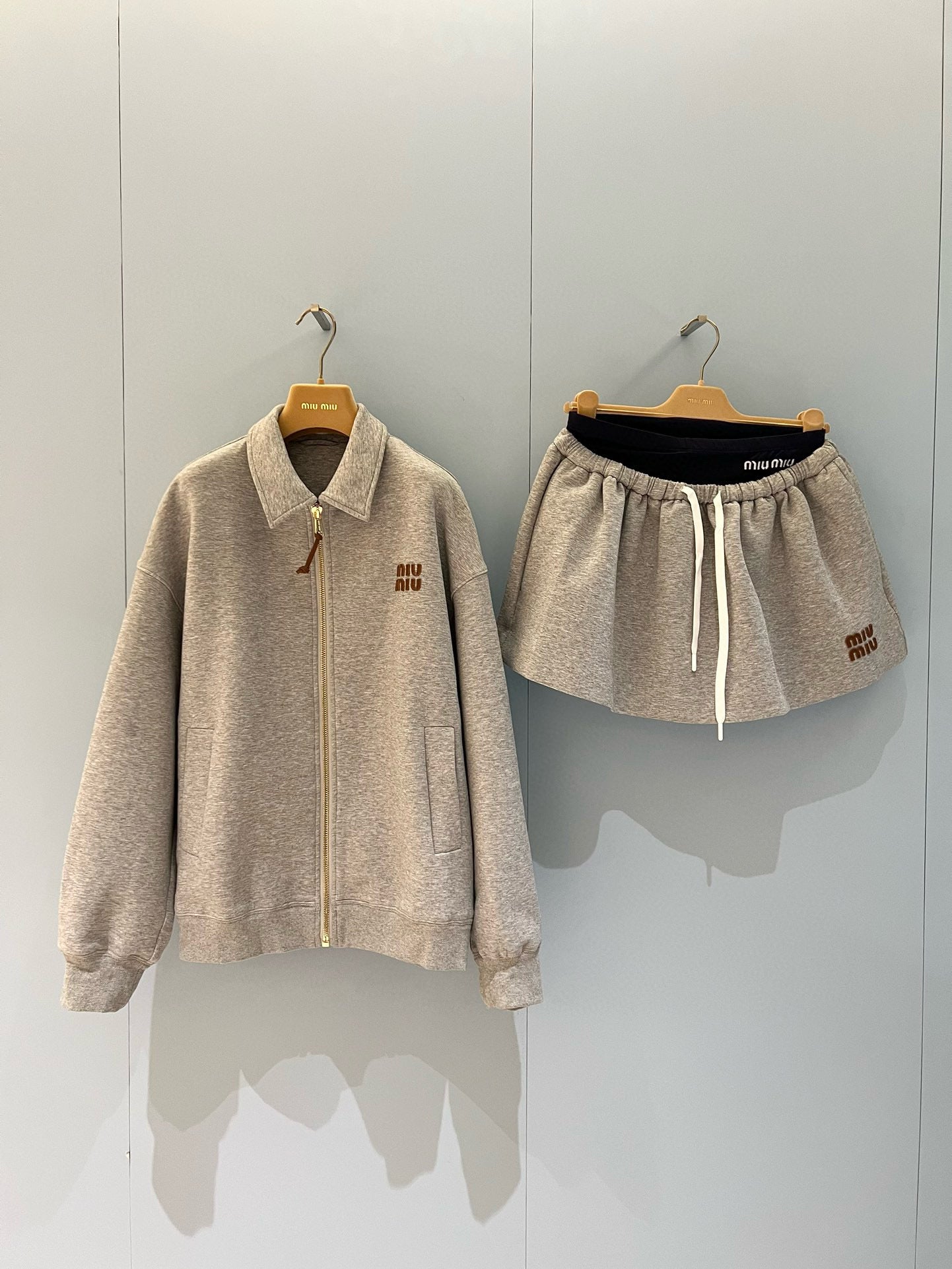 MIU M ZIP HOODIE