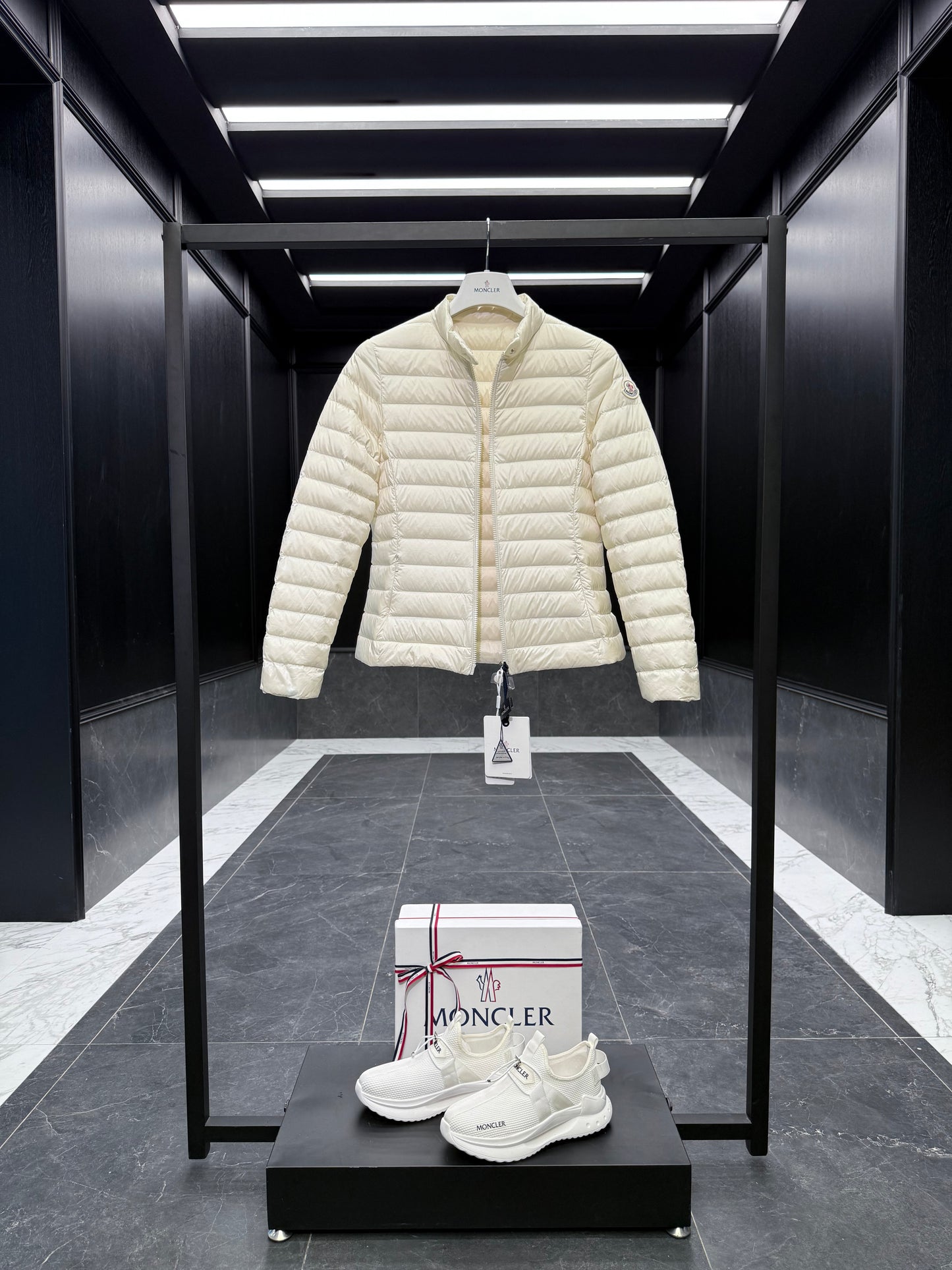 MONC IGELLE JACKET