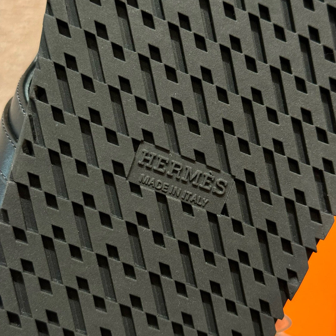 HERM EMPIRE SANDALS