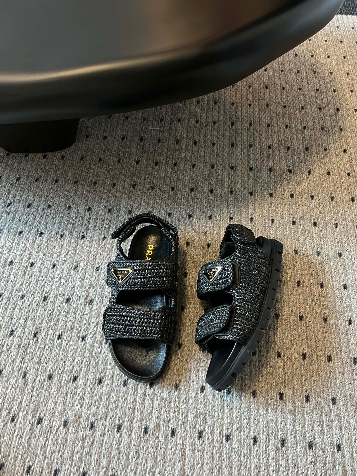 PD SANDALS