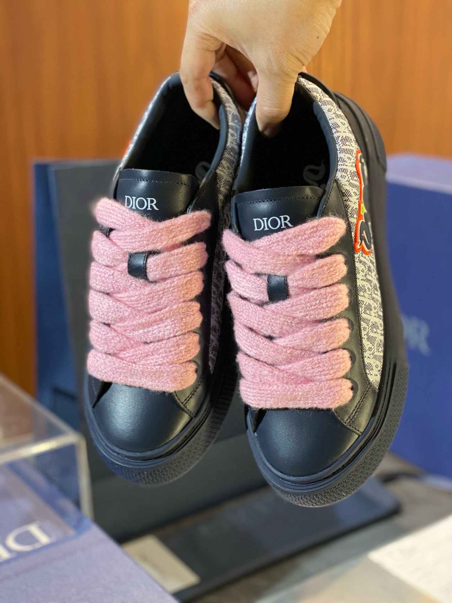 CD B33 SNEAKER