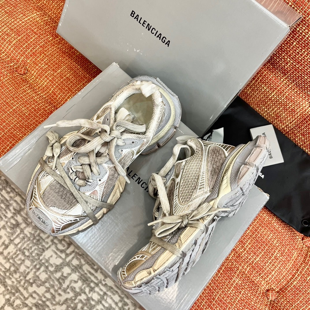 BAL 3XL TRAINERS