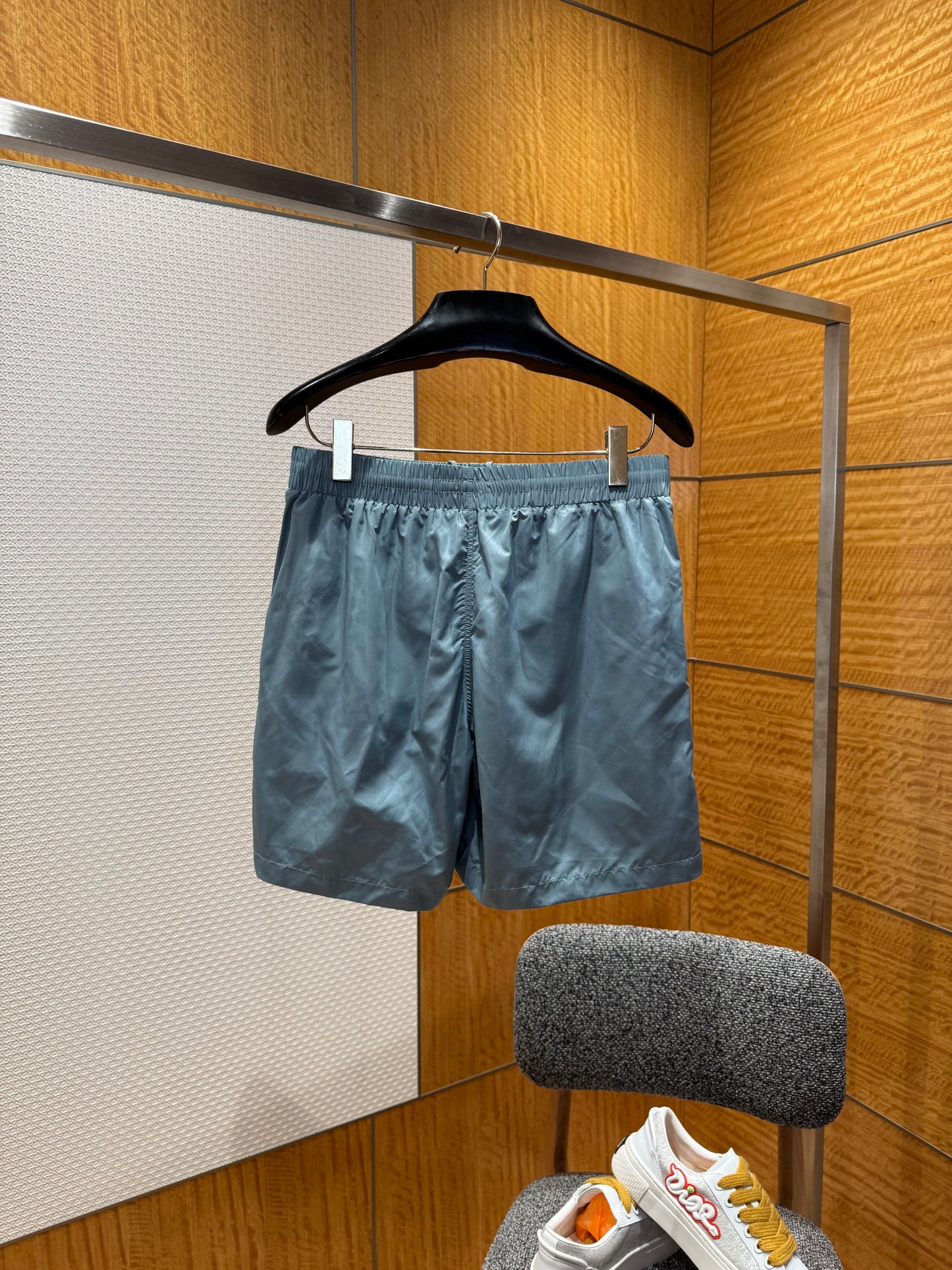LOU SHORTS