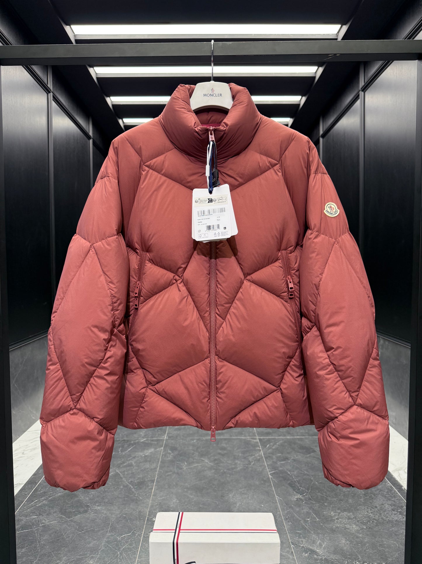 MONC VARDAR JACKET