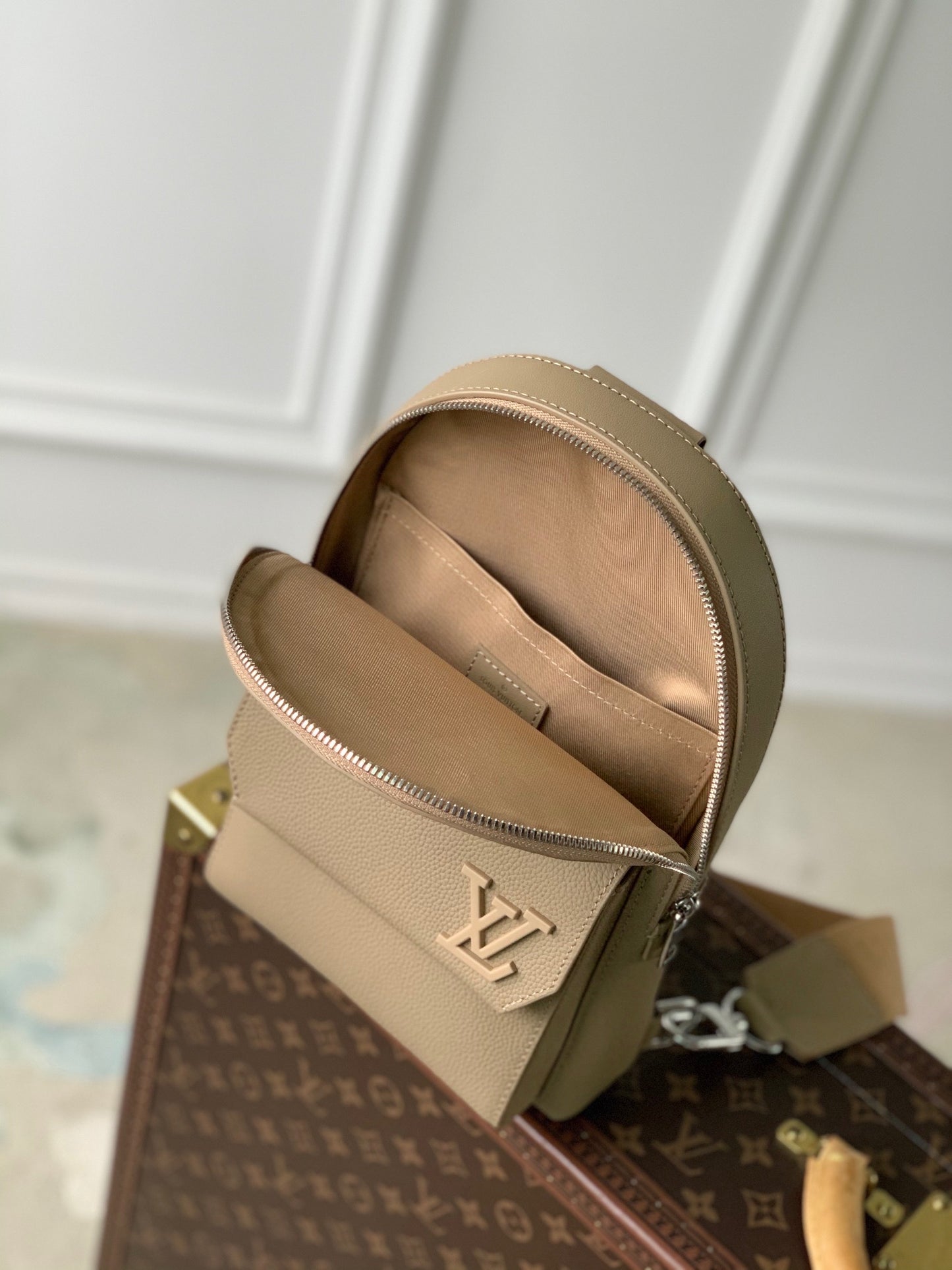 LOU TAKEOFF BACKPACK