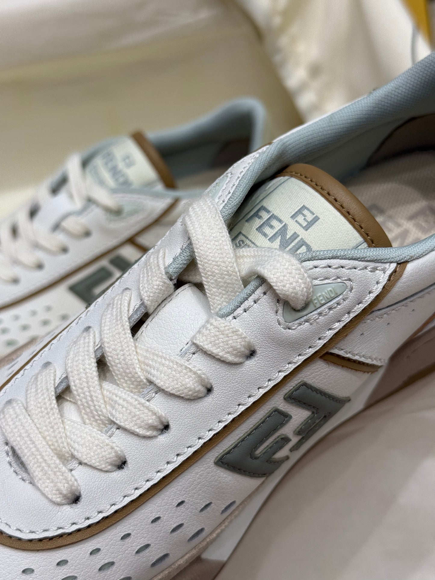 FEN SNEAKER
