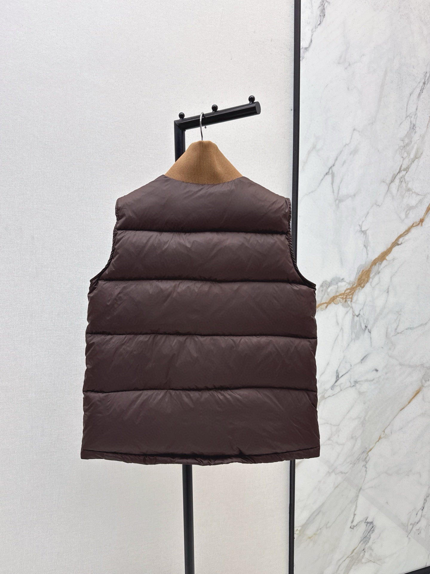 CEL VEST