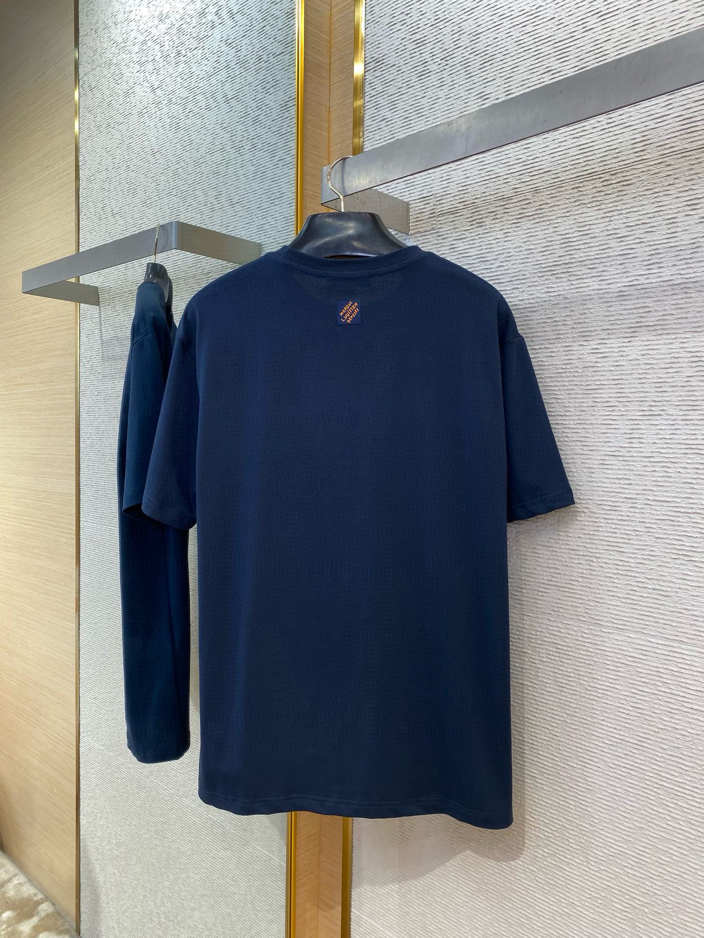 LOU T-SHIRT
