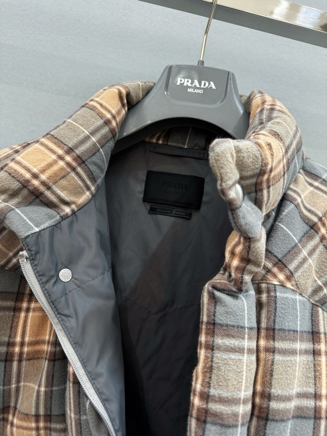 PD VEST