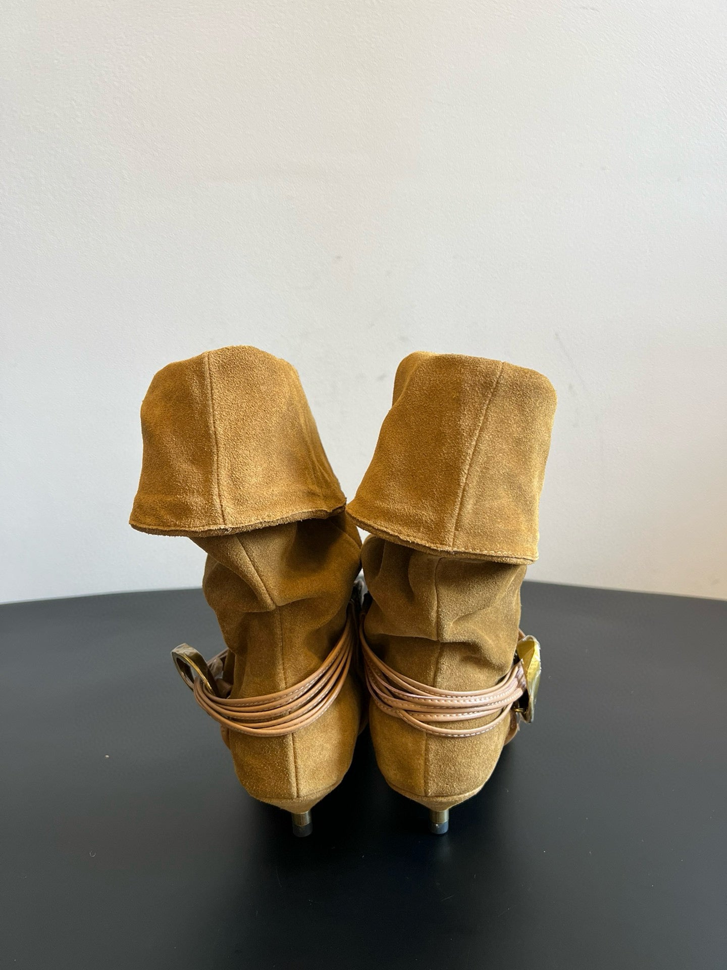 ISABEL M BOOTS