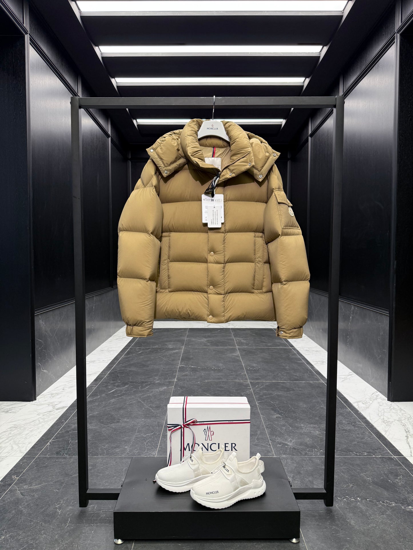 MONC MAYA JACKET