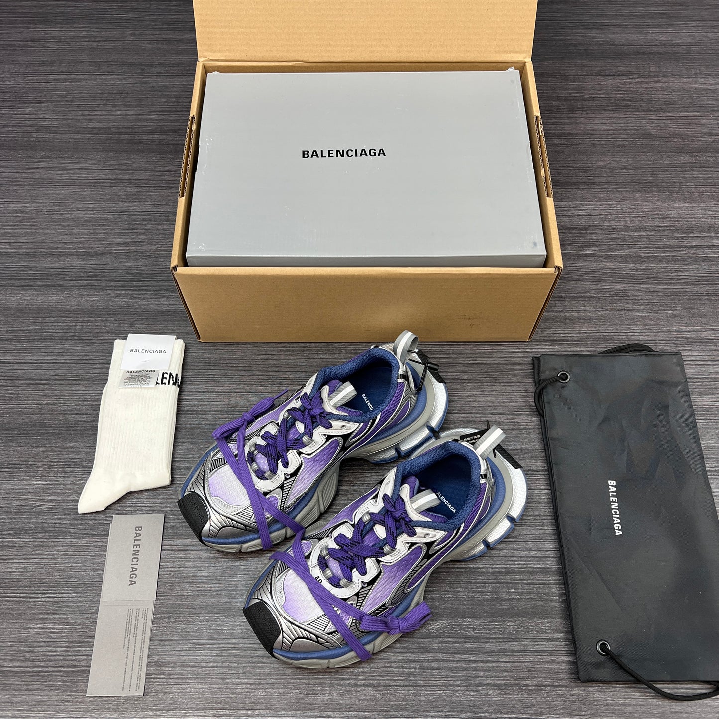 BAL 3XL TRAINERS