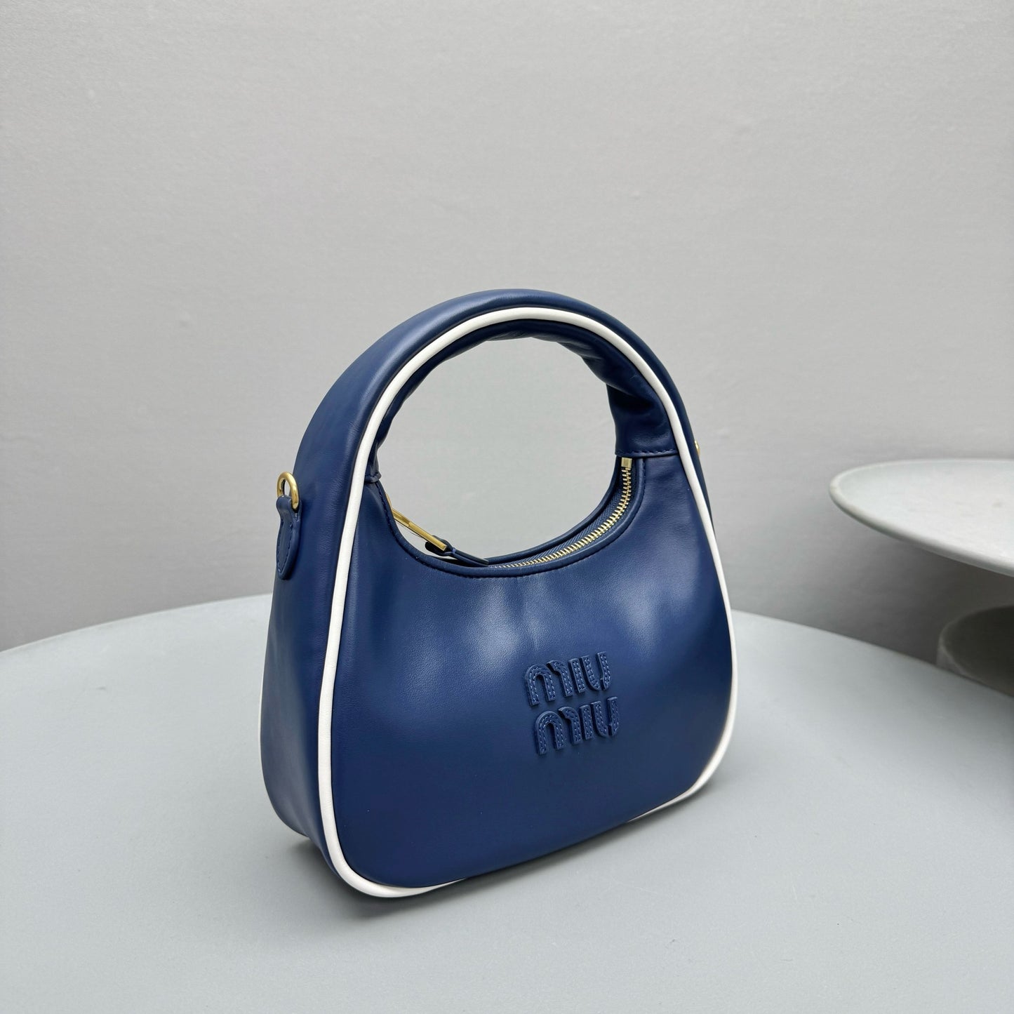 MIU M WANDER BAG